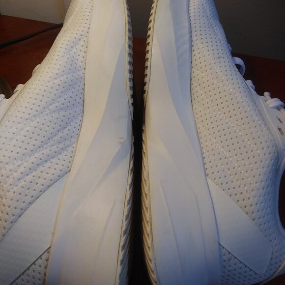 Duramo Lightmotion Shoes Adiwear sz 9 white Sneaker Women's Shoes - Picture 2 of 14